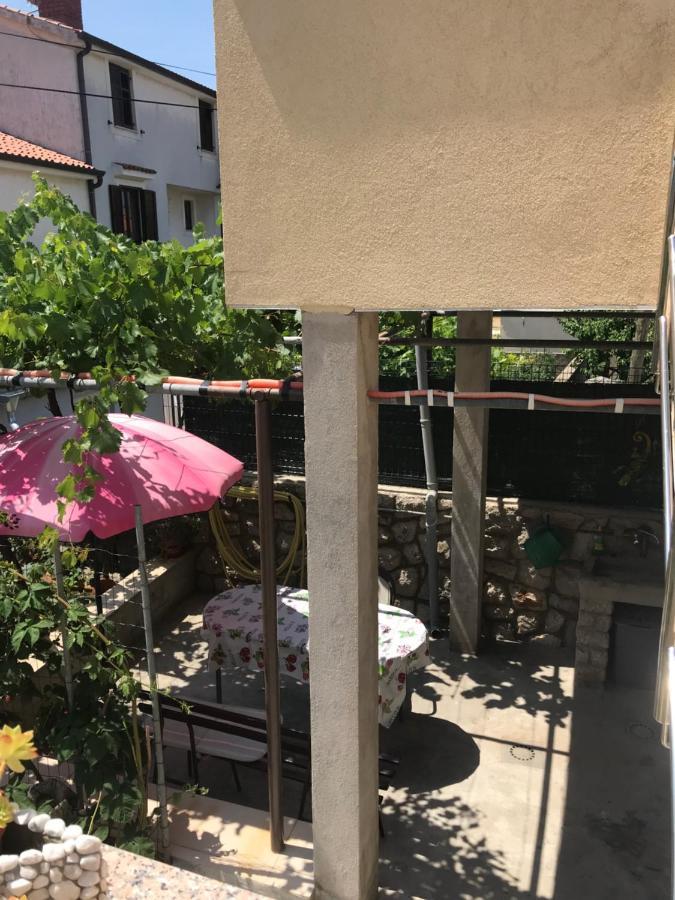 קרס Apartmani Luiza מראה חיצוני תמונה