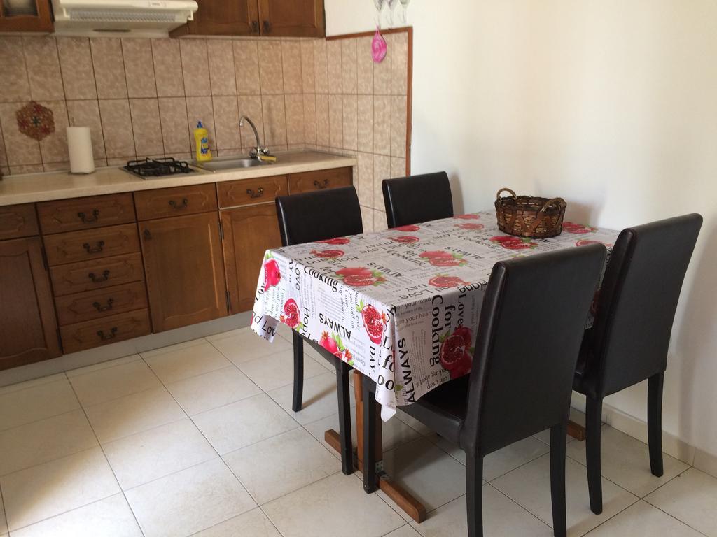 קרס Apartmani Luiza מראה חיצוני תמונה