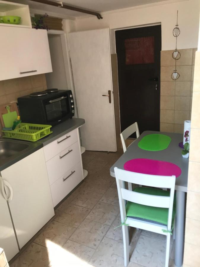 קרס Apartmani Luiza מראה חיצוני תמונה